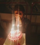 수지, 지인들과 행복한 24번째 생일파티 ‘케이크 앞 깜찍 애교’