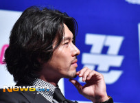 [포토엔HD]현빈 ‘사기꾼 외모 나오나요?’(꾼)