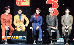 샤이니 멤버 4인, 상주로 故 종현 마지막 배웅한다
