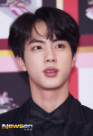 [포토엔HD] 방탄소년단 진 ‘잘생긴 얼굴을 준비했습니다’