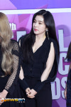 [포토엔HD] 레드벨벳 아이린 ‘추운 날씨에도 뻥 뚫린 의상’