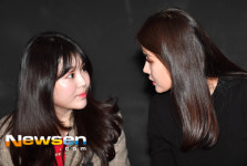 [포토엔HD]조혜정 황금희 ‘눈 높이 대화’(숲속의 부부)
