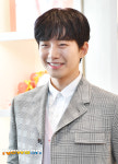 [포토엔HD]준호 ‘강추위 녹이는 함박 미소’