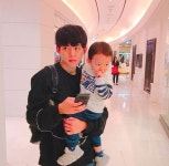 유키스 출신 동호, 아들과 형제 같은 투샷 ‘비주얼 부자’