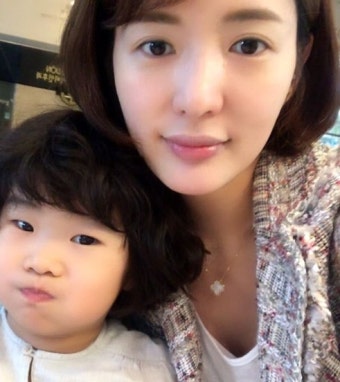 샵 출신 서지영, 붕어빵 딸과 자매 같은 셀카 “못쁜이”