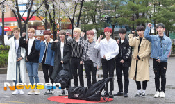 [포토엔HD] 업텐션 ‘내 짐은 내가 챙긴다’(뮤직뱅크)