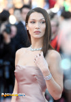 [포토엔HD] 벨라 하디드 ‘칸 레드카펫 시선 싹쓸이~’