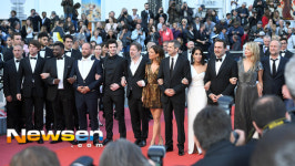 [포토엔HD] 질 를르슈 감독의 ‘르 그랑 뱅’ 주역들 칸 레드카펫 나란히~