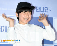 [포토엔HD] 최로운 ‘키가 많이 컸죠?’