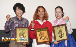 [포토엔HD] 황석정-팝핀현준-박애리 ‘2018 서울노인영화제 화이팅~’