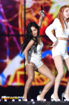 ‘먹방 여신’ 화사 ‘무대에서는 카리스마 넘치게’ [포토엔HD] 