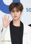 뉴이스트W 렌 ‘여자보다 예쁜 미모’[포토엔HD] 