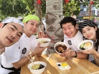 김강우 이연복 허경환 서은수 ‘현지에서’ 단체샷, 짜장면들고 미소[SNS★컷]