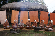 지난 추억을 안주삼아 맛보는 제주 오메기술
