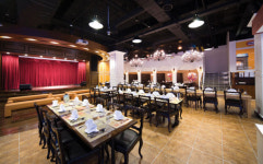 재미있고 다양한 테마가 있는 레스토랑