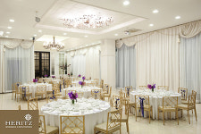 가족잔치를 파티로 즐긴다