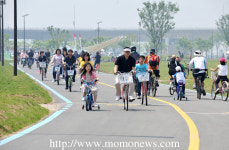 한강공원 자전거도로, 올해의 우수한 길로 선정