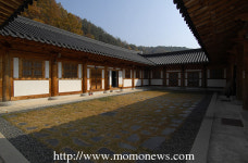 문향의 고장을 거닐다, 주실마을