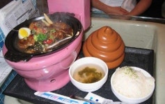 화장실 식당, 이색체험 시선 집중