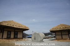 보리밭, 고인돌 성벽 길이 어우러진 고장