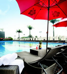 워커힐, 야외 온천수영장 리버파크 오픈