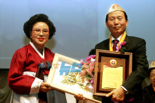 문동신 군산시장, 대한민국 무궁화 대상 수상