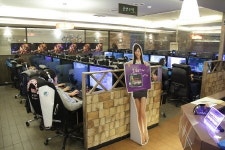 조텍, GTX660 구매 PC방에 스탠딩 베너를 선물로 증정하는 프로모션 진행