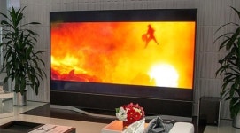 120인치 TV시장 가격 파괴 바람 불까? 폭스콘, 저가형 120인치 4분기 출시