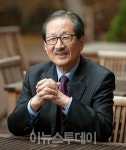 국내 1세대 인권변호사 홍성우, 영산법률문화賞수상