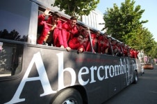 아베크롬비 앤 피치, 국내 첫 매장 오픈