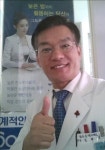 밝은안경콘택트 임완섭 대표 밝은 이가 전하는 배려 가득한 안경원
