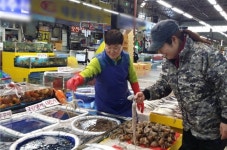 수원시 농수산물도매시장,  2차 수산물 검사 적합