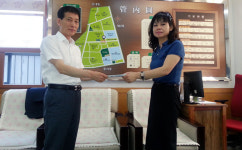 [포토] 법1동 부녀회, 라면 후원금 전달