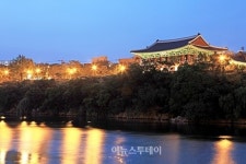 울산시, 태화루 개방 시간 연장 운영