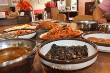 용두동 호박식당 성공 열쇠, "차별화된 전략과 서비스"