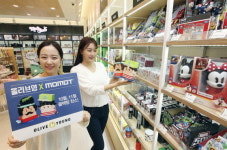 올리브영, 종이 인형 모모트와 협업 마케팅