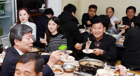 박용갑 중구청장 닭고기 안심하고 드세요