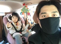 먼데이키즈 이진성, 딸바보 인증… 회사 출근도 함께 해요