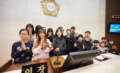 용인시의회, 둔전초 청소년 지방자치교육 참여