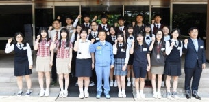 포스코 청암재단, 광양 성적 우수학생 장학증서 수여