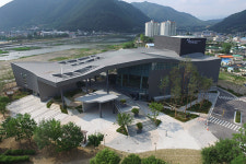 아리랑 문화 중심도시 정선 아리랑센터 개관 1년