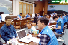 [포토] 권익위, 경남 남해군 찾아가는 이동신문고 운영