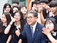 [포토] 이재정 교육감, 분당 경영고 방문