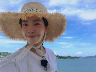 삼시세끼 한지민, 득량도서 광활한 배경과 함께 찰칵… 네티즌 오늘 정말 기대 돼♥