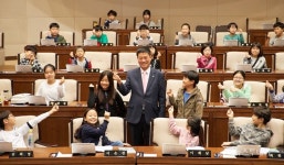 용인시의회, 청곡·능원초 청소년 지방자치교육 참여