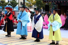 [포토] 강릉 청춘경로회 재현 행사