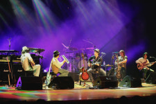 시인 정호승과 가수 안치환의 시노래 콘서트 개최