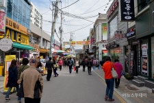[후보자들에게 바란다] 원주 구도심 상인의 목소리 “밤되면 어두워지는 구도심 살려야”