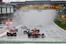 영암국제자동차경주장에 F1 경주차 전시