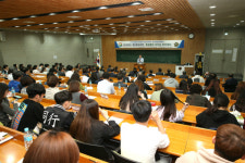서영옥 화인테크놀리지 대표, 동아대 경영대학 발전기금 릴레이 12호 기부